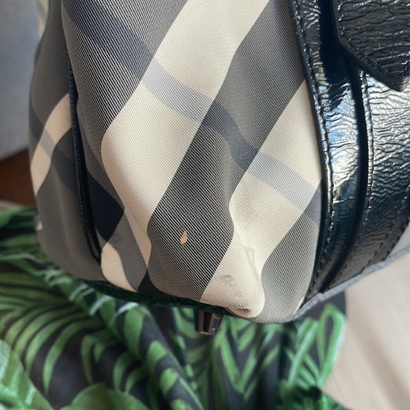 Burberry Nylon Nova Tote bag for office school - Picture 8 of 13